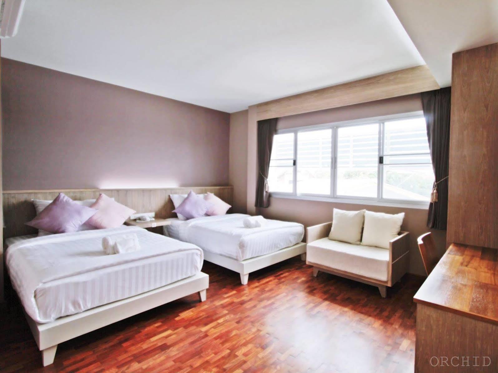 Orchid Place Hotel Phichit Eksteriør billede